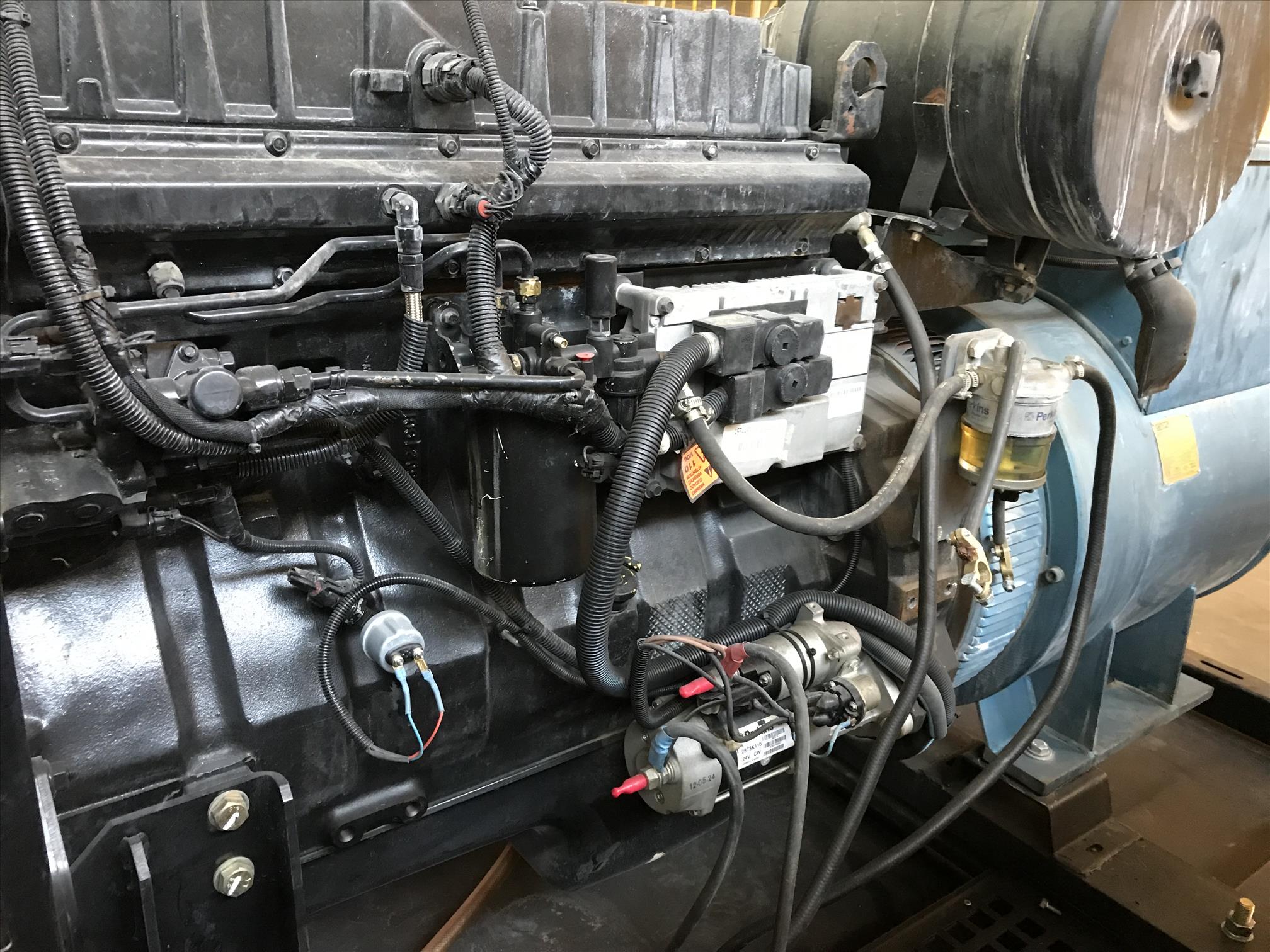 Gensa 275 kVA, Perkins Motor, 2011 Model, 1.000 Saatte, Kabinsiz, Otomatik, Transfer Panosuz